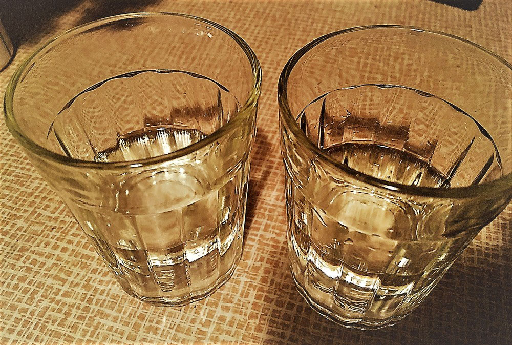 Foto von zwei Gläsern