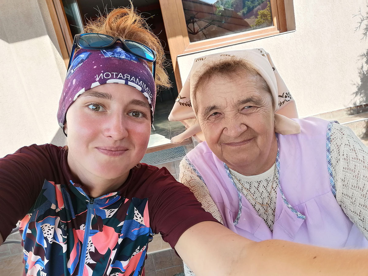 Selfie von Anca mit einer älteren Frau