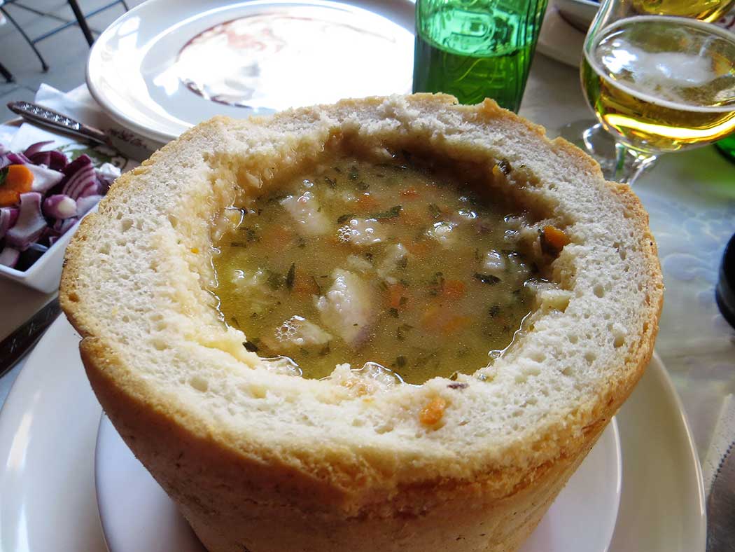 Suppe im Brot
