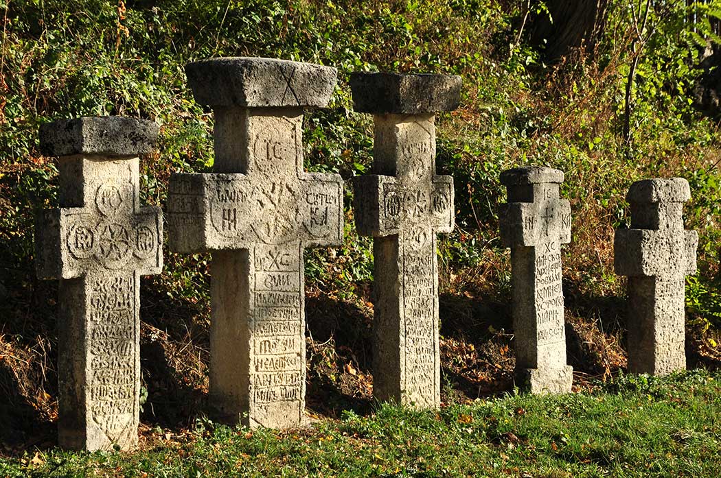 5 Kreuze nebeneinander