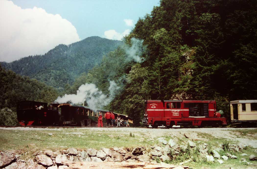 Zugfahrt durchs Wassertal