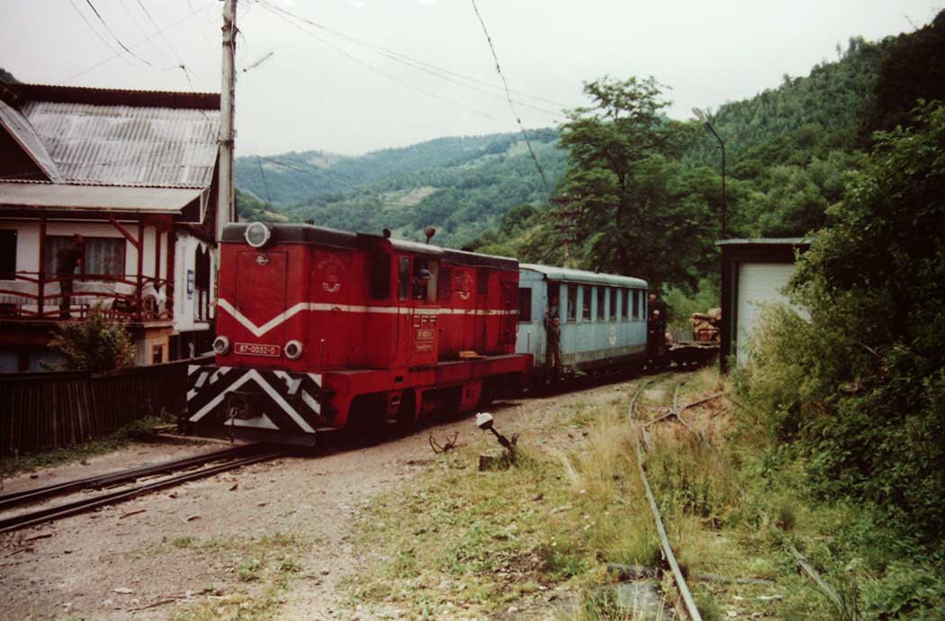 Zugfahrt durchs Wassertal