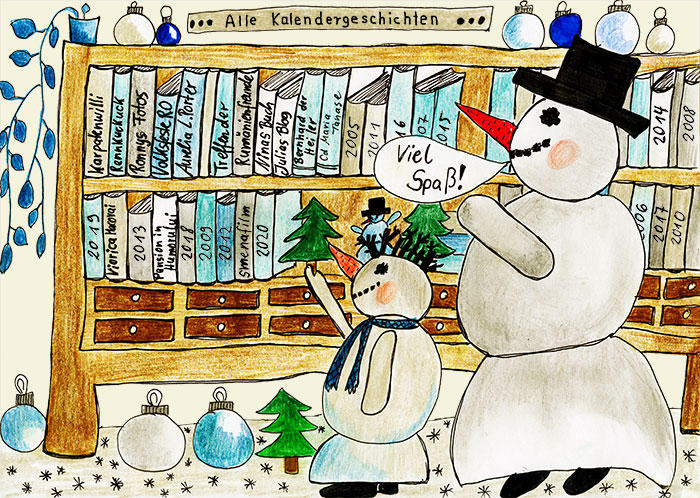 Zwei Schneemänner stehen vor einem weihnachtlich geschmücktem Bücheregal